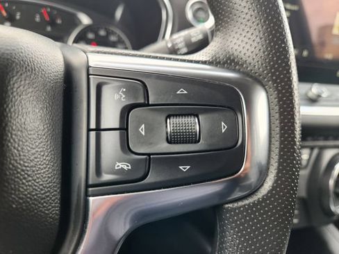 Used 2025 Chevrolet Blazer LT AWD/4WD image 29