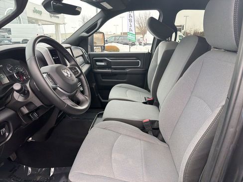 Used 2024 RAM 2500 Big Horn image 16