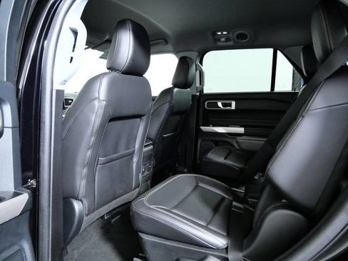 Certified 2023 Ford Explorer XLT w/ Equipment Group 202A AWD/4WD image 14