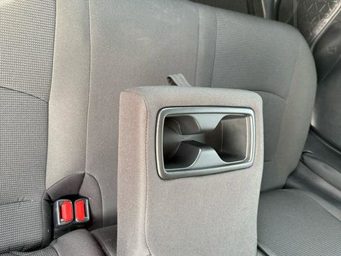 Used 2020 Toyota RAV4 LE image 13