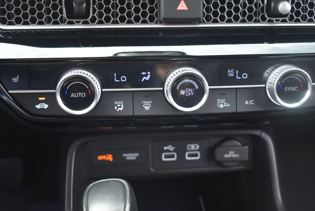 Used 2022 Honda Civic Touring image 29