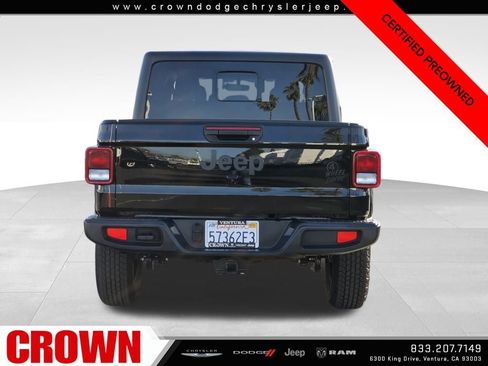 Certified 2021 Jeep Gladiator Willys image 6