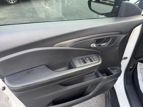 Used 2017 Honda Pilot EX-L image 13