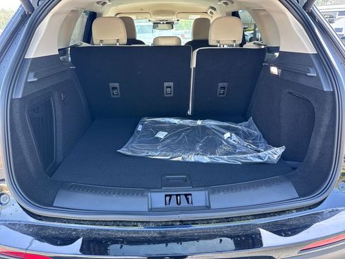 New 2026 Lincoln Corsair Premiere image 28