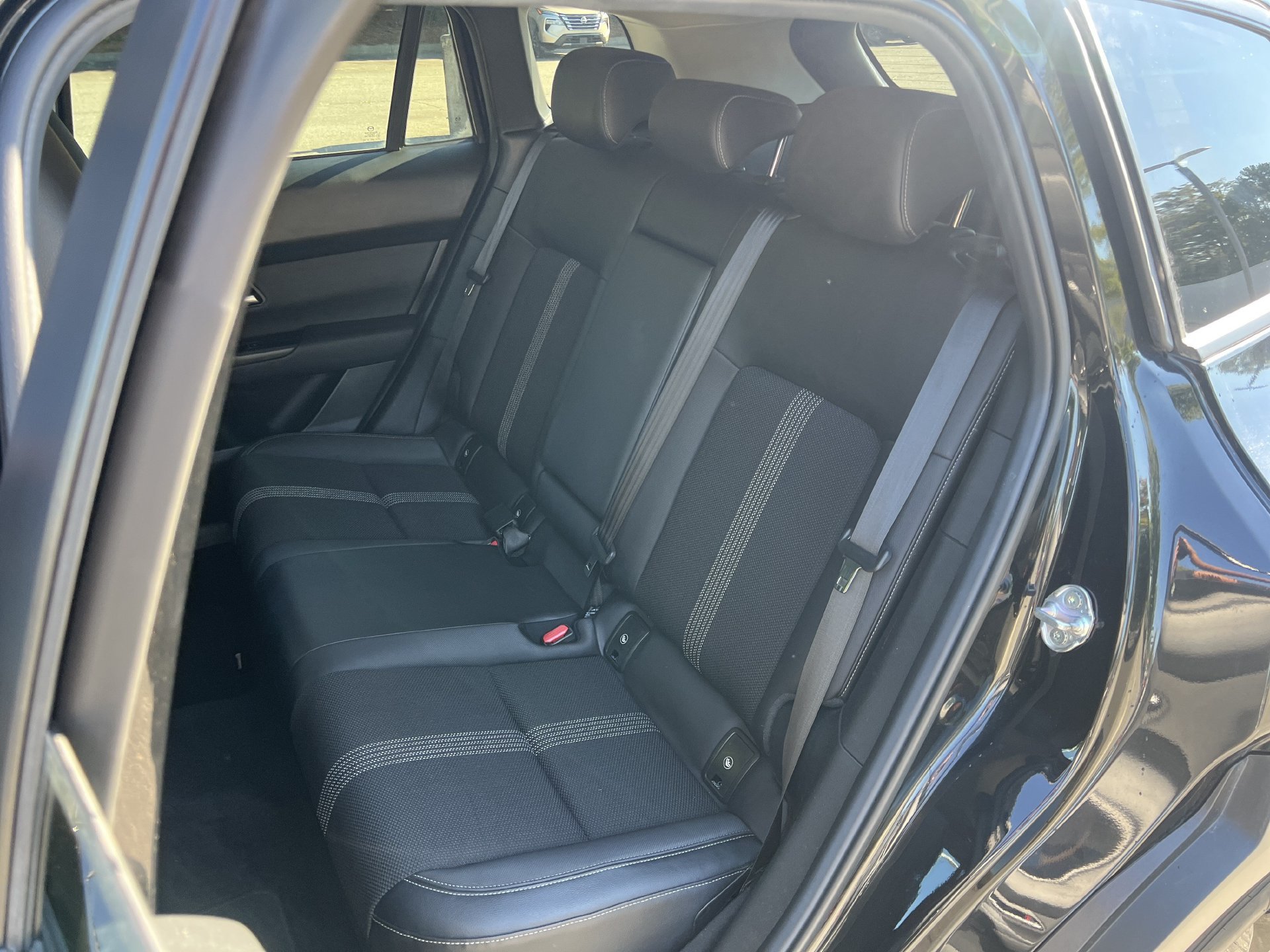 Used 2025 MAZDA CX-50 AWD 2.5 S w/ Preferred Package image 17