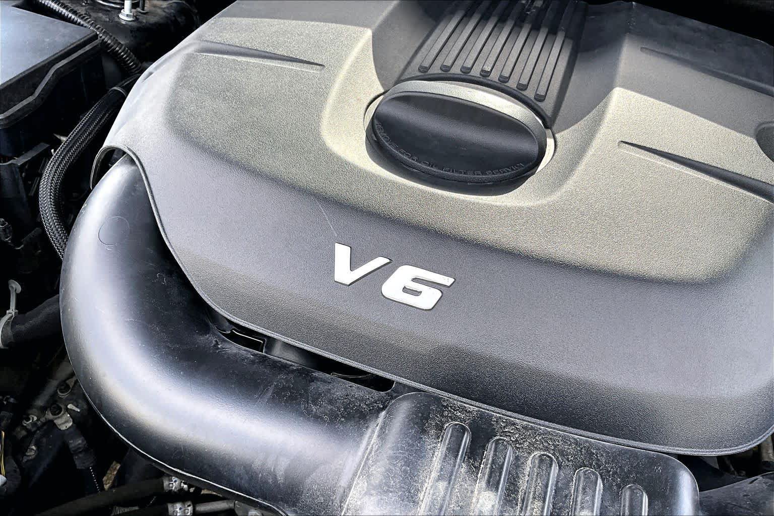 Used 2015 Jeep Grand Cherokee Overland RWD image 30