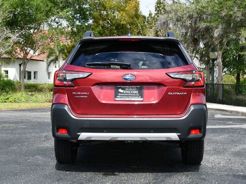 Used 2025 Subaru Outback Limited image 5