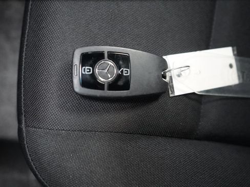 Used 2025 Mercedes-Benz Sprinter 2500 image 43