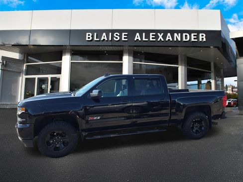 Used 2017 Chevrolet Silverado 1500 LTZ Z71 w/ LTZ Plus Package AWD/4WD image 7