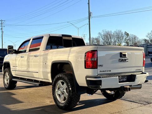 Used 2015 GMC Sierra 2500 Denali w/ Duramax Plus Package image 5