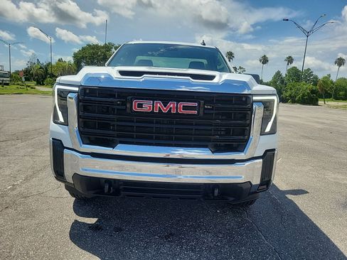 New 2025 GMC Sierra 2500 Pro w/ Convenience Package image 3