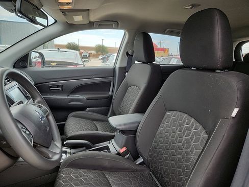 Used 2024 Mitsubishi Outlander Sport SE image 7