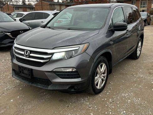 Used 2016 Honda Pilot LX image 1