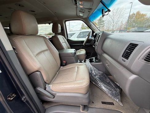 Used 2016 Nissan NV 3500 SL image 13