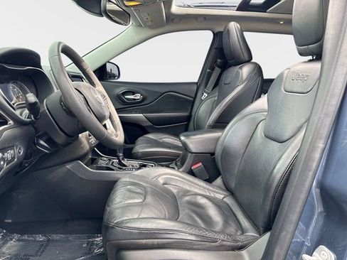 Used 2021 Jeep Cherokee Limited FWD image 17
