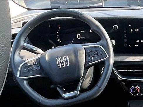 Used 2025 Buick Encore GX Sport Touring FWD image 5