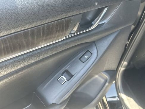 Used 2019 Honda Accord Touring image 13