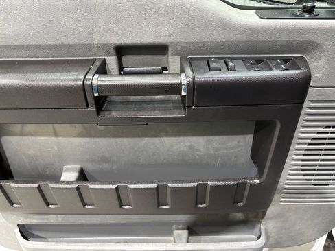 Used 2015 Ford F250 XL w/ Power Equipment Group image 16