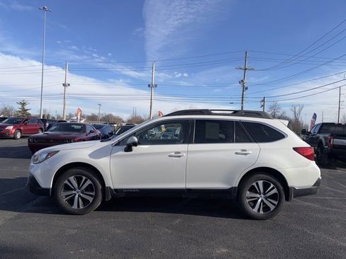 Used 2019 Subaru Outback 2.5i Limited w/ Popular Package #2 image 4