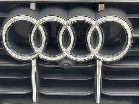 Used 2021 Audi Q7 3.0T Premium Plus w/ Executive Package image 36