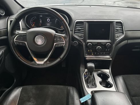 Used 2018 Jeep Grand Cherokee Altitude image 23