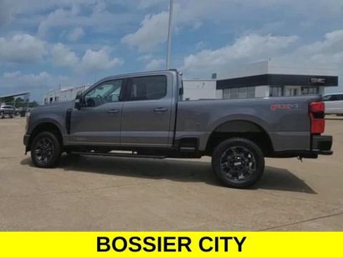 Used 2023 Ford F250 Lariat w/ Sport Appearance Package AWD/4WD image 5