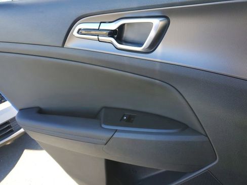 New 2026 Kia Sportage SX image 14