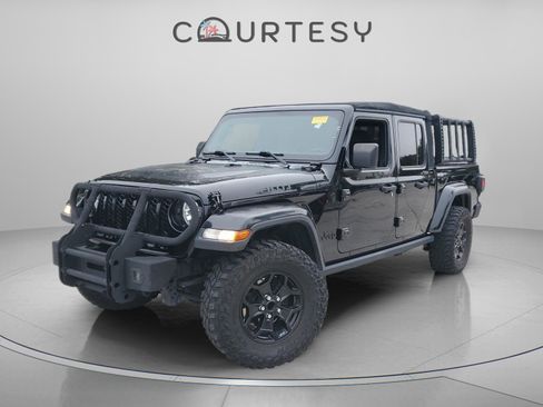 Used 2021 Jeep Gladiator Willys image 1