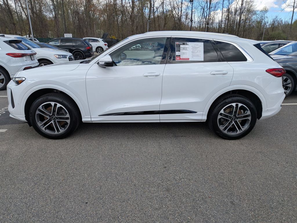 Used 2025 Audi Q5 Premium w/ 19" Wheel Package AWD/4WD image 6