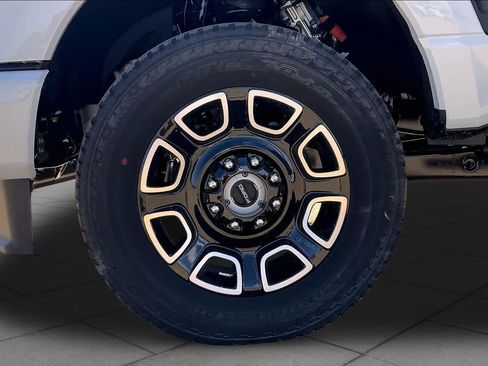 New 2026 Ford F250 Platinum AWD/4WD image 11