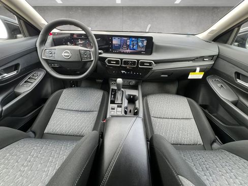 New 2026 Nissan Sentra SV w/ SV Convenience Package FWD image 21