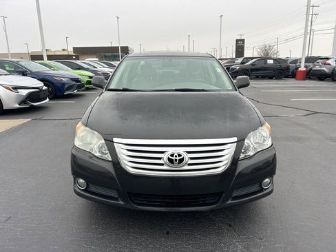 Used 2010 Toyota Avalon Limited image 21