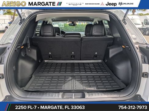 Used 2021 Jeep Cherokee Latitude Lux AWD/4WD image 14