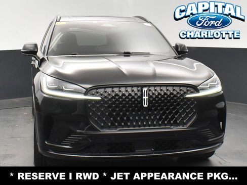 Used 2025 Lincoln Aviator Reserve w/ Jet Appearance Package image 2