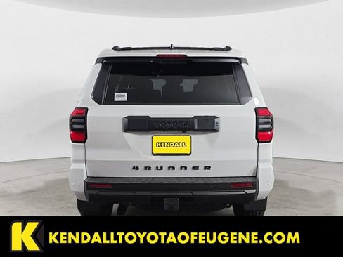 Used 2026 Toyota 4Runner TRD Off-Road Premium AWD/4WD image 4