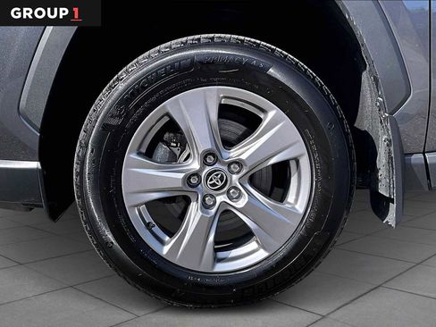 Used 2024 Toyota RAV4 XLE w/ Convenience Package image 11