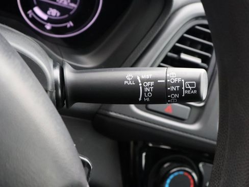 Used 2018 Honda HR-V LX image 29