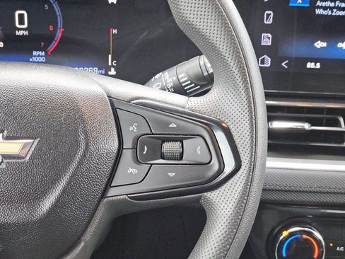 Used 2025 Chevrolet TrailBlazer LT AWD/4WD image 25