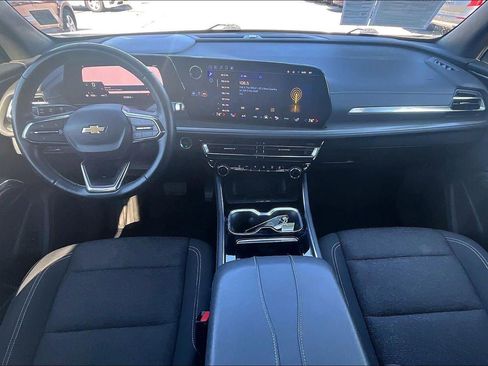 Used 2024 Chevrolet Traverse LT AWD/4WD image 7