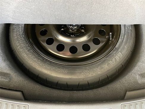 New 2025 Lincoln Corsair Reserve w/ Equipment Group 202A image 19