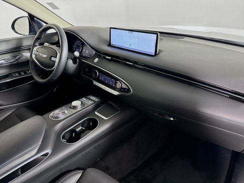 Used 2023 Genesis GV70 2.5T image 36