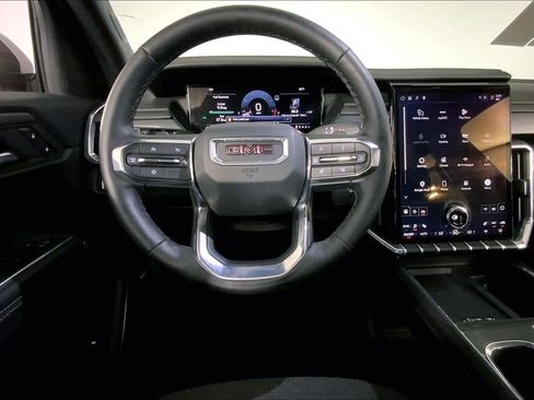 Used 2025 GMC Acadia Elevation FWD image 5