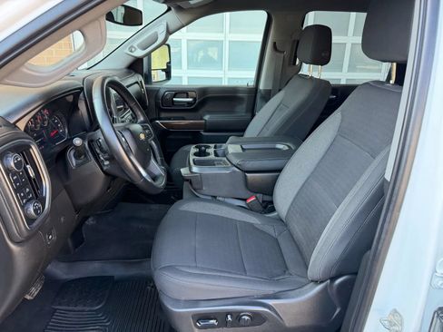 Used 2022 Chevrolet Silverado 2500 LT w/ Convenience Package AWD/4WD image 4