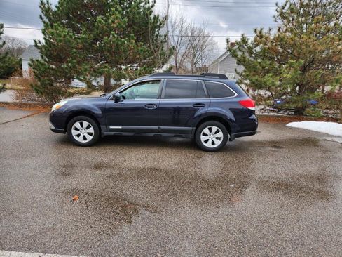 Used 2012 Subaru Outback 2.5i Premium image 11