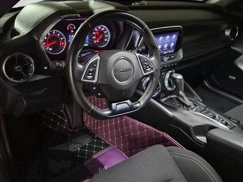 Used 2021 Chevrolet Camaro LT w/ Technology Package RWD image 13