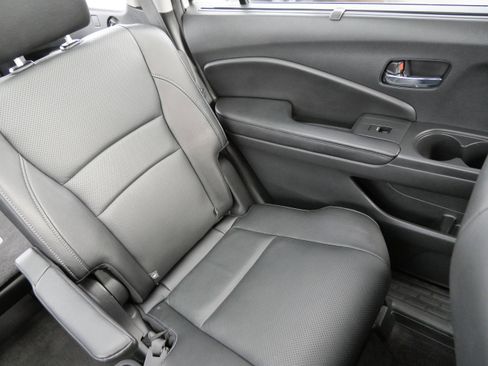 Used 2016 Honda Pilot Elite image 14