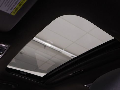 Used 2023 Kia Forte GT-Line w/ GT-Line Premium Package image 21