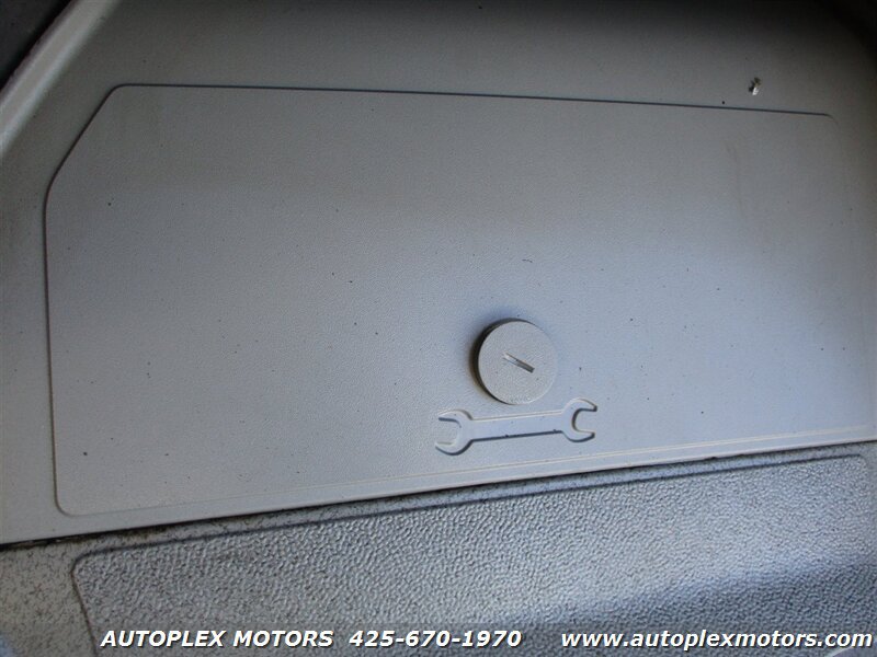 Used 2016 Mercedes-Benz Sprinter 2500 image 22