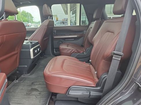 Used 2022 Ford Expedition Limited RWD image 25