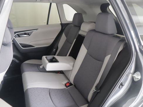 Used 2024 Toyota RAV4 XLE image 8